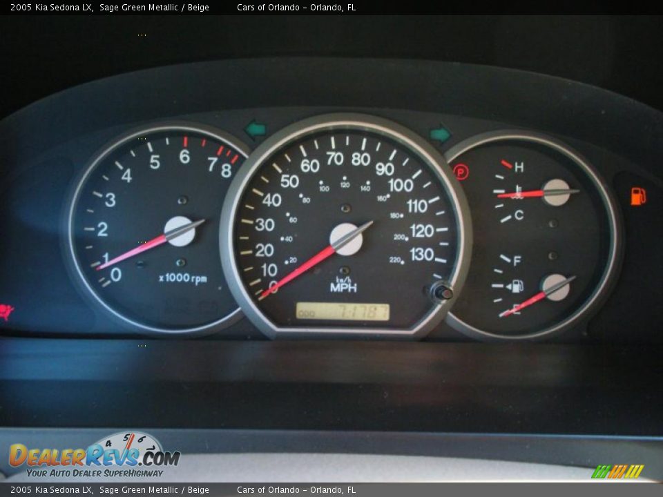 2005 Kia Sedona LX Sage Green Metallic / Beige Photo #21