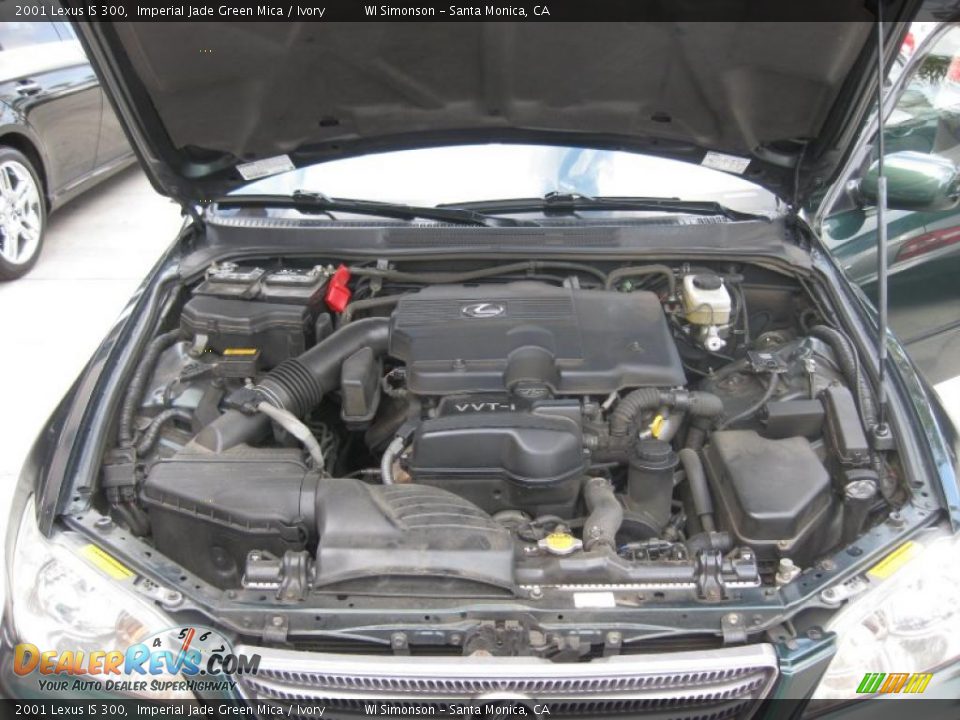 2001 Lexus IS 300 Imperial Jade Green Mica / Ivory Photo #31