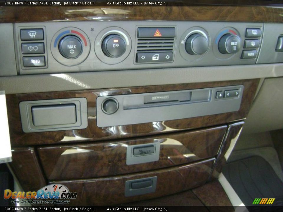 2002 BMW 7 Series 745Li Sedan Jet Black / Beige III Photo #23