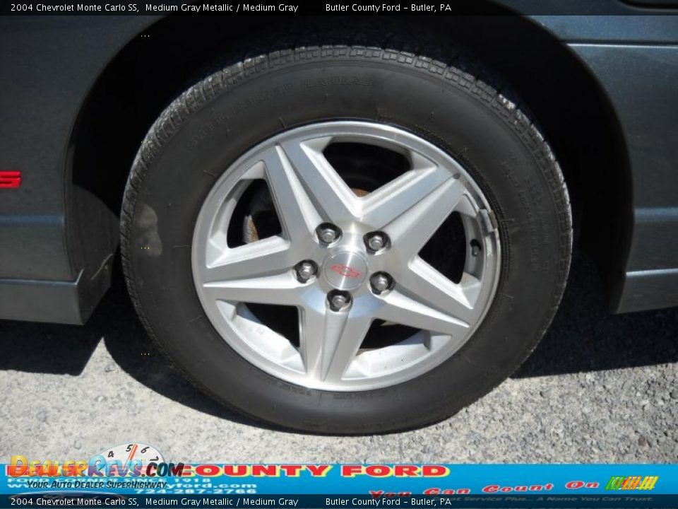 2004 Chevrolet Monte Carlo SS Medium Gray Metallic / Medium Gray Photo #14