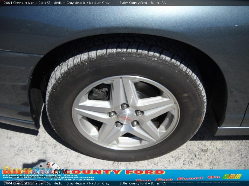 2004 Chevrolet Monte Carlo SS Medium Gray Metallic / Medium Gray Photo #16