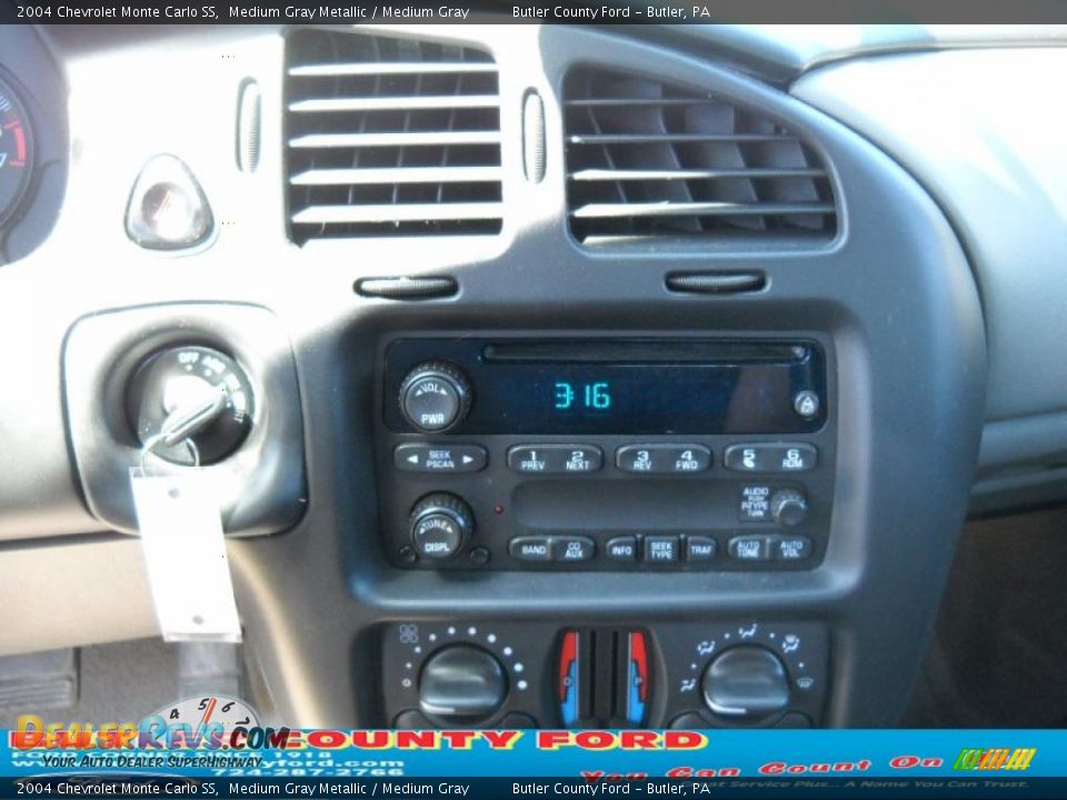 2004 Chevrolet Monte Carlo SS Medium Gray Metallic / Medium Gray Photo #22
