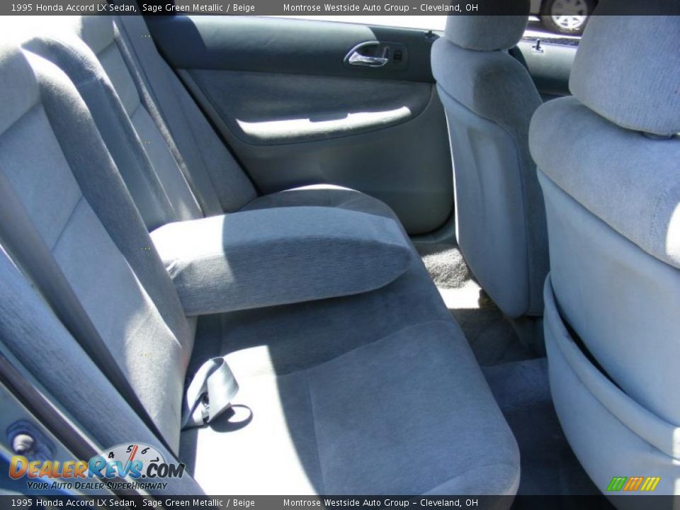 1995 Honda Accord LX Sedan Sage Green Metallic / Beige Photo #10