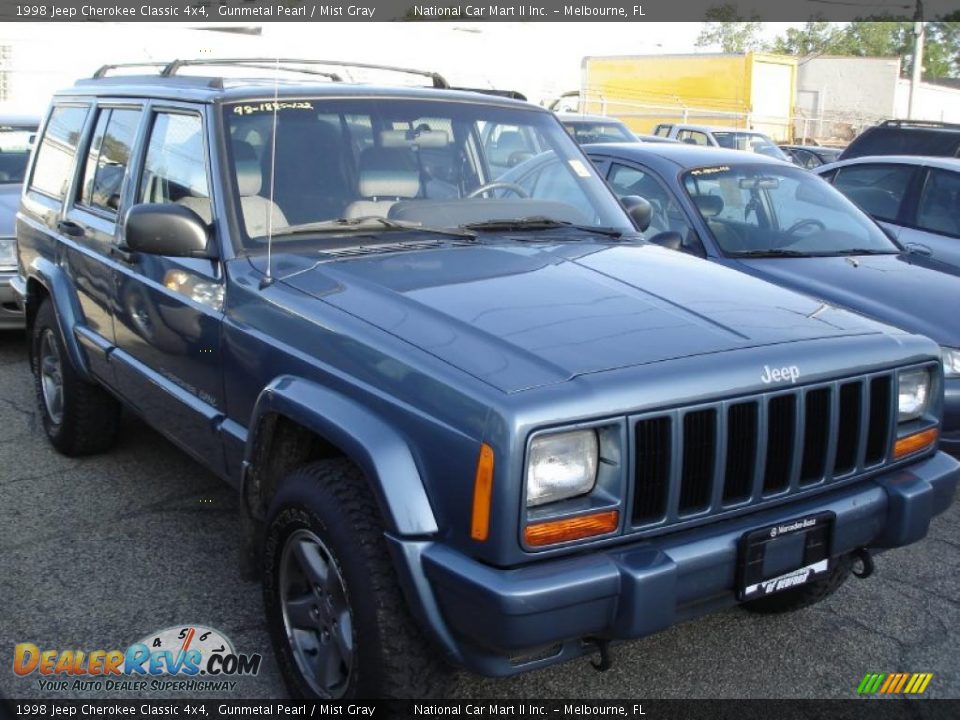 1998 Jeep Cherokee Classic 4x4 Gunmetal Pearl / Mist Gray Photo 2