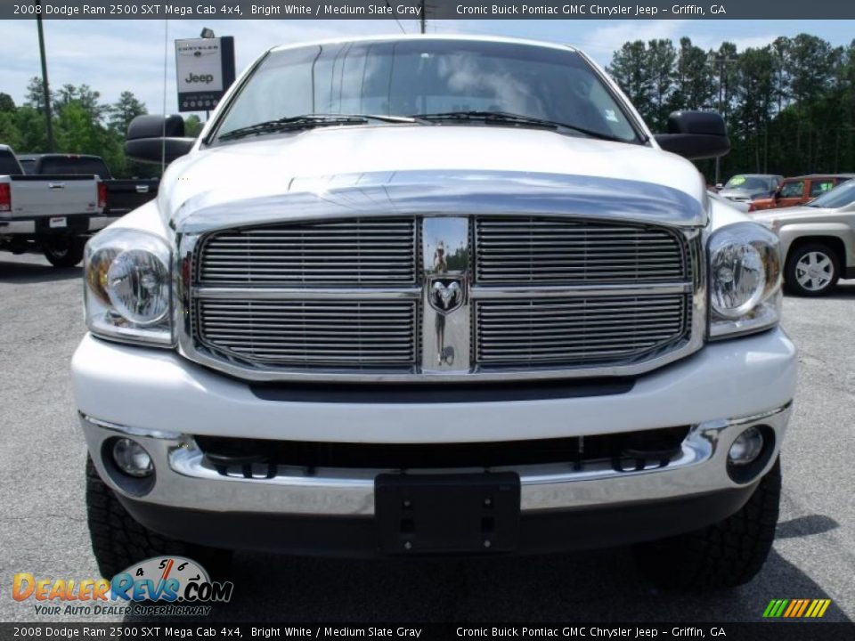 2008 Dodge Ram 2500 SXT Mega Cab 4x4 Bright White / Medium Slate Gray Photo #3