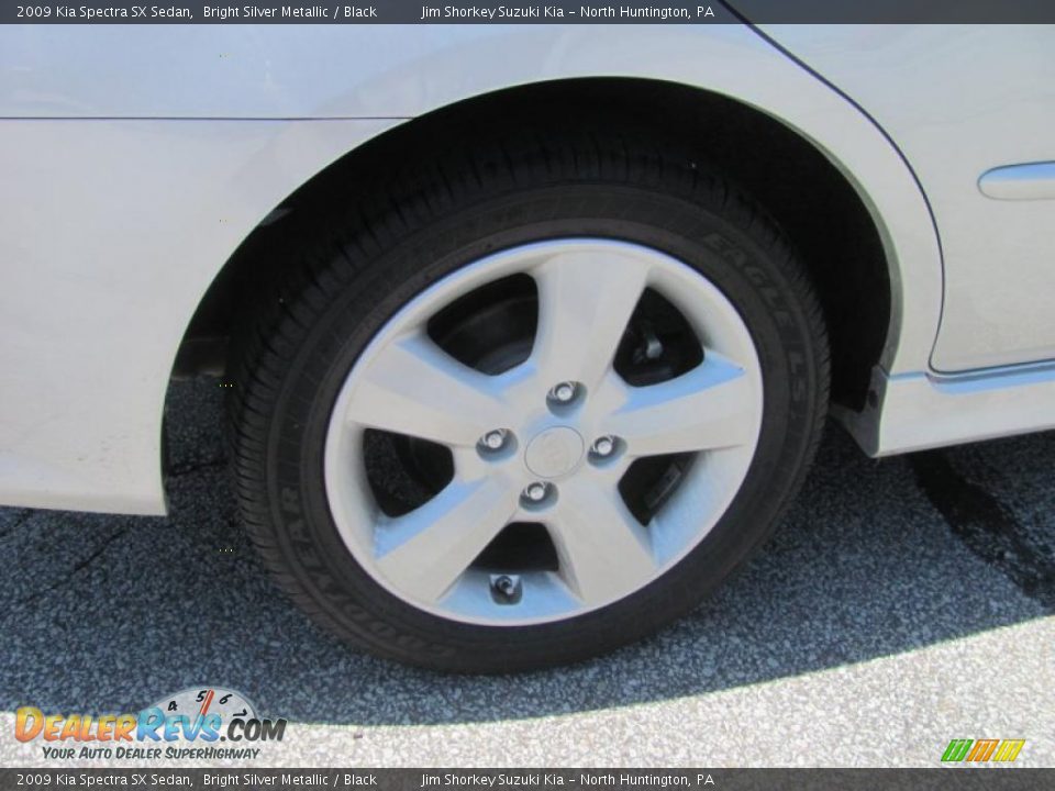 2009 Kia Spectra SX Sedan Bright Silver Metallic / Black Photo #3