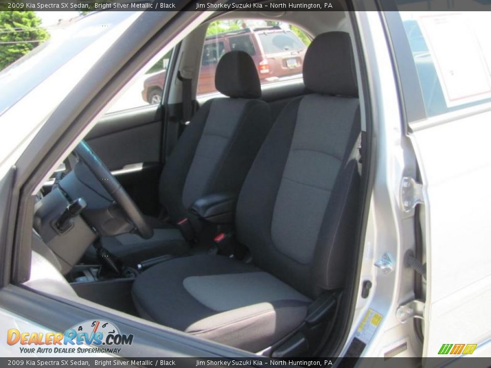 2009 Kia Spectra SX Sedan Bright Silver Metallic / Black Photo #9