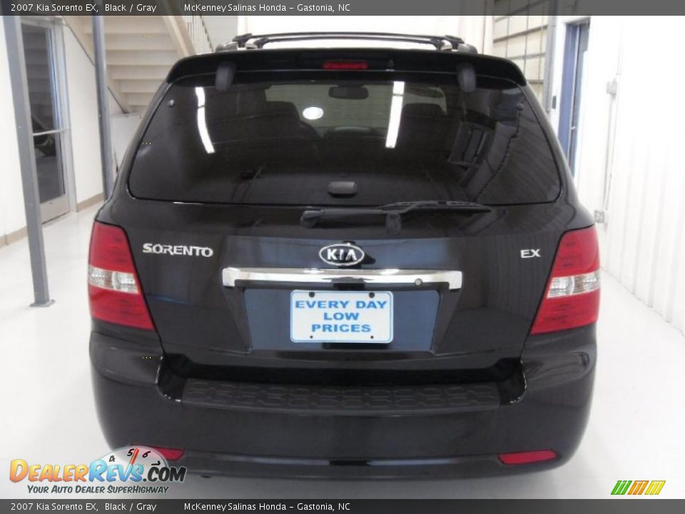 2007 Kia Sorento EX Black / Gray Photo #3