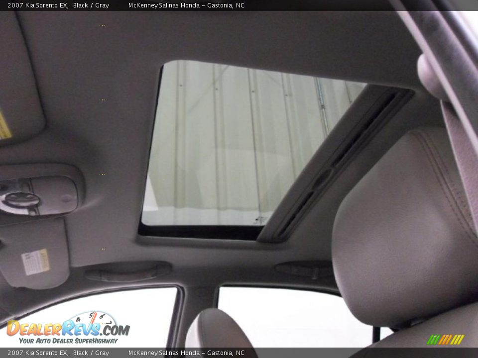 2007 Kia Sorento EX Black / Gray Photo #12