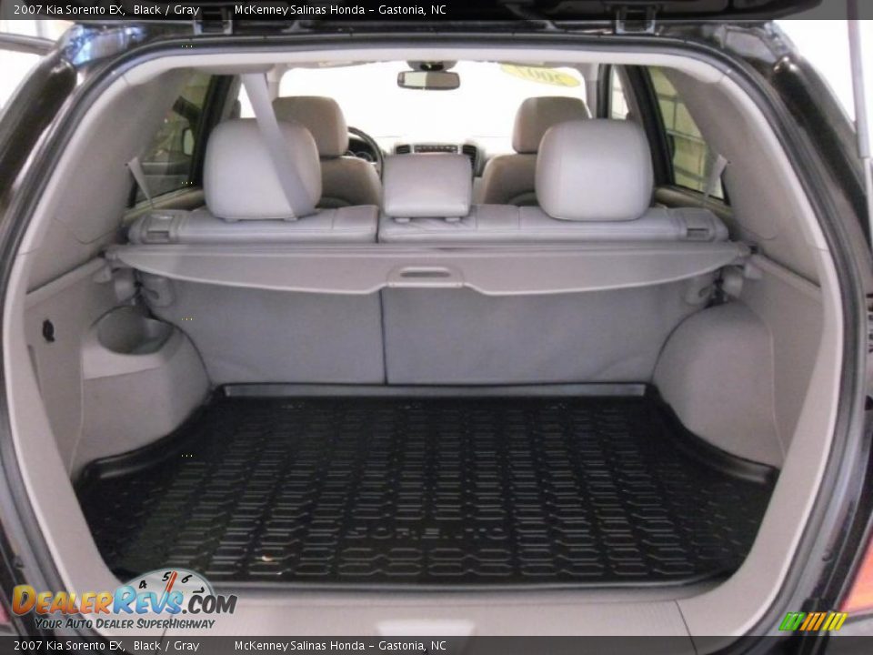 2007 Kia Sorento EX Black / Gray Photo #18
