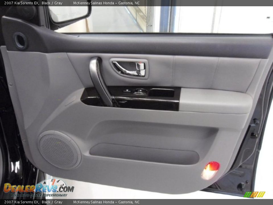 2007 Kia Sorento EX Black / Gray Photo #22