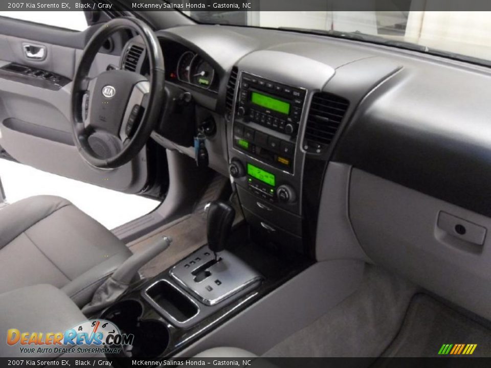 2007 Kia Sorento EX Black / Gray Photo #23