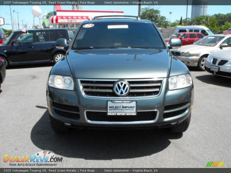 2005 Volkswagen Touareg V8 Reed Green Metallic / Pure Beige Photo #2