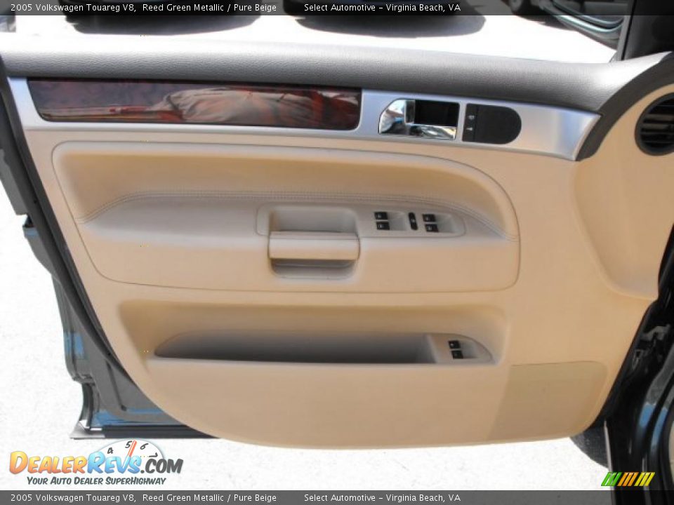 2005 Volkswagen Touareg V8 Reed Green Metallic / Pure Beige Photo #10