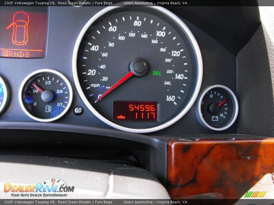 2005 Volkswagen Touareg V8 Reed Green Metallic / Pure Beige Photo #16
