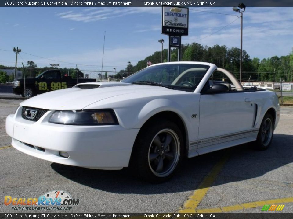 2001 Ford Mustang GT Convertible Oxford White / Medium Parchment Photo #1