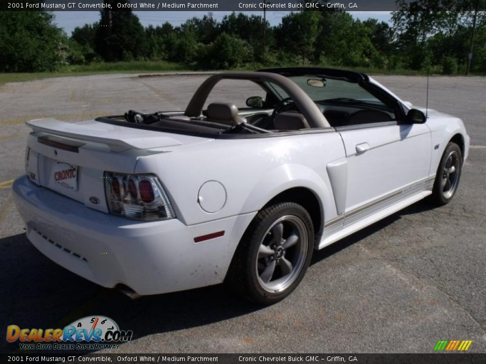 2001 Ford Mustang GT Convertible Oxford White / Medium Parchment Photo #5