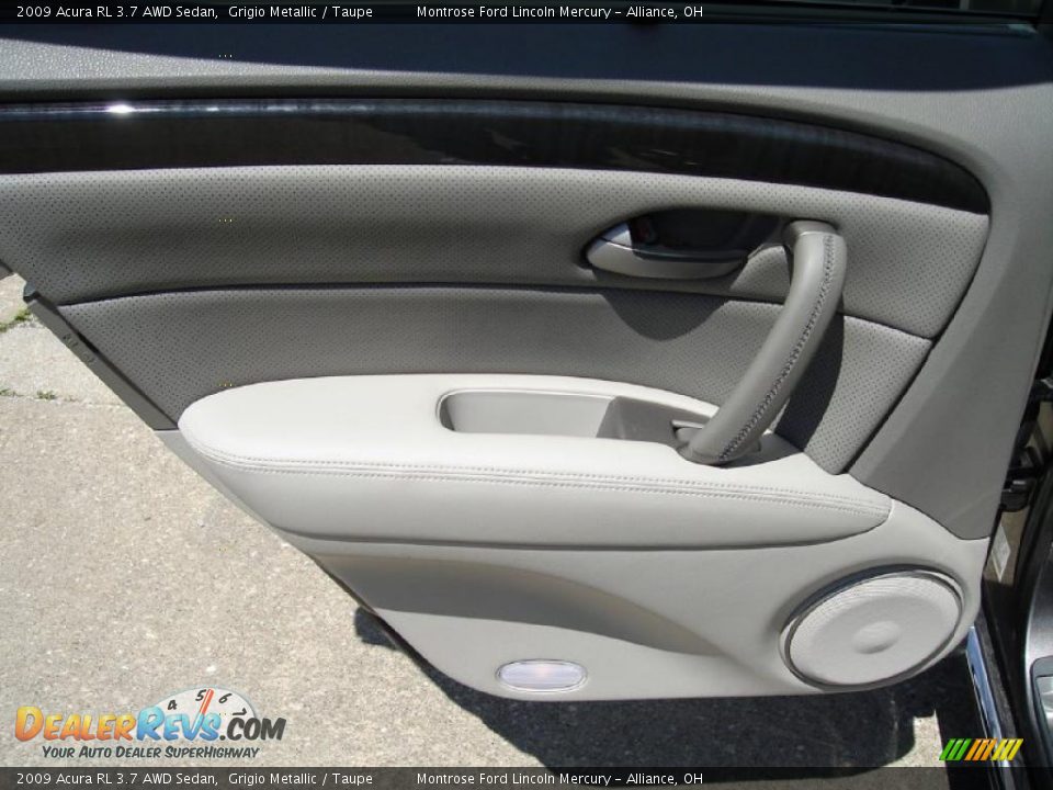 2009 Acura RL 3.7 AWD Sedan Grigio Metallic / Taupe Photo #21