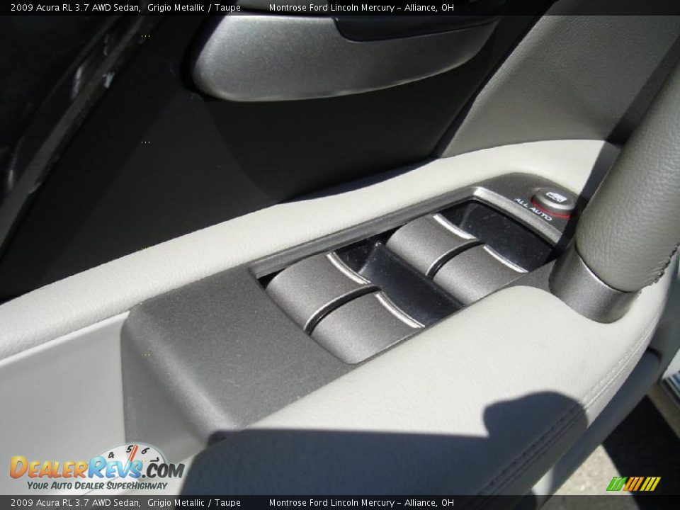 2009 Acura RL 3.7 AWD Sedan Grigio Metallic / Taupe Photo #24