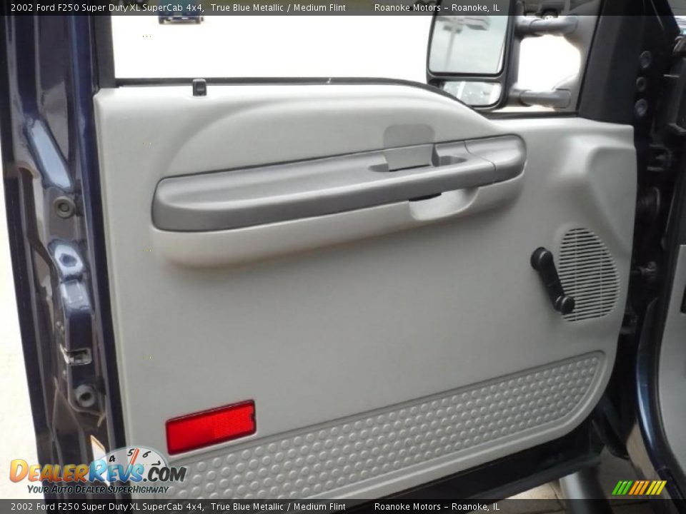 2002 Ford F250 Super Duty XL SuperCab 4x4 True Blue Metallic / Medium Flint Photo #8