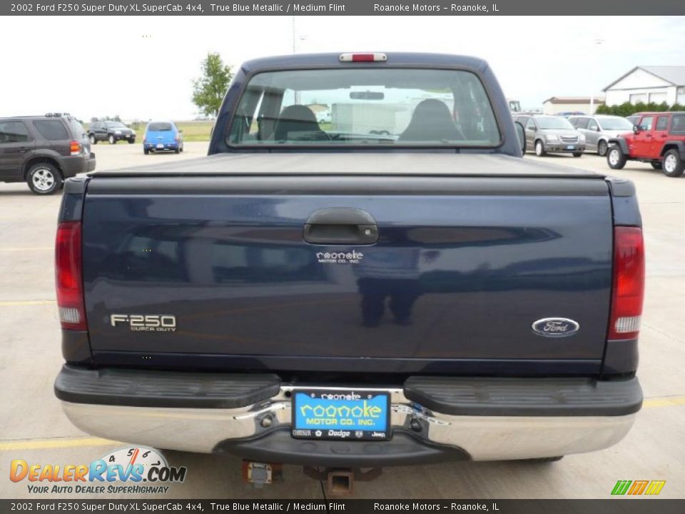 2002 Ford F250 Super Duty XL SuperCab 4x4 True Blue Metallic / Medium Flint Photo #11
