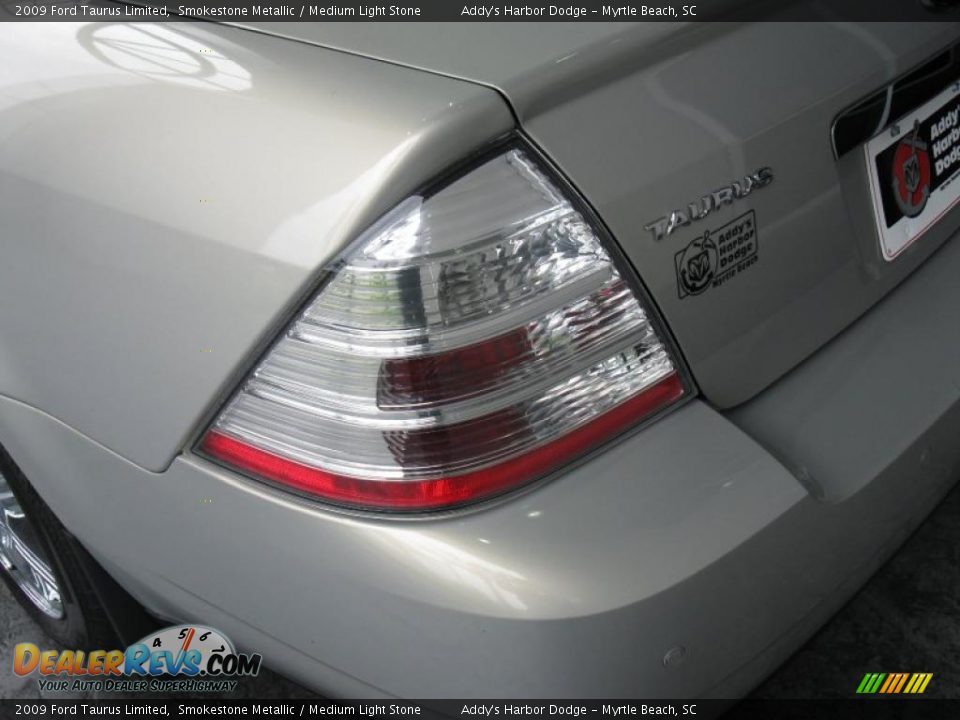 2009 Ford Taurus Limited Smokestone Metallic / Medium Light Stone Photo #7