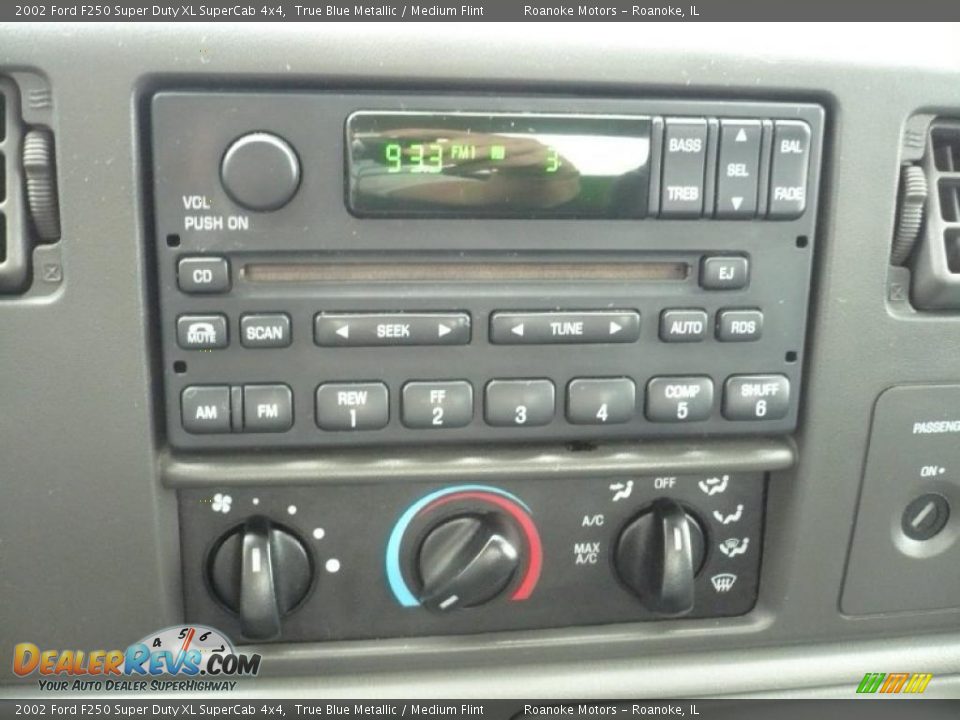 2002 Ford F250 Super Duty XL SuperCab 4x4 True Blue Metallic / Medium Flint Photo #22