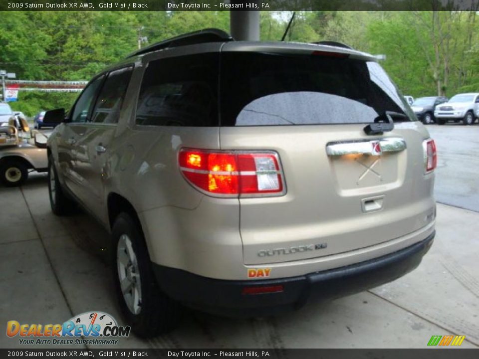 2009 Saturn Outlook XR AWD Gold Mist / Black Photo #4