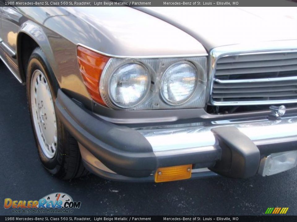 1988 Mercedes-Benz SL Class 560 SL Roadster Light Beige Metallic / Parchment Photo #4