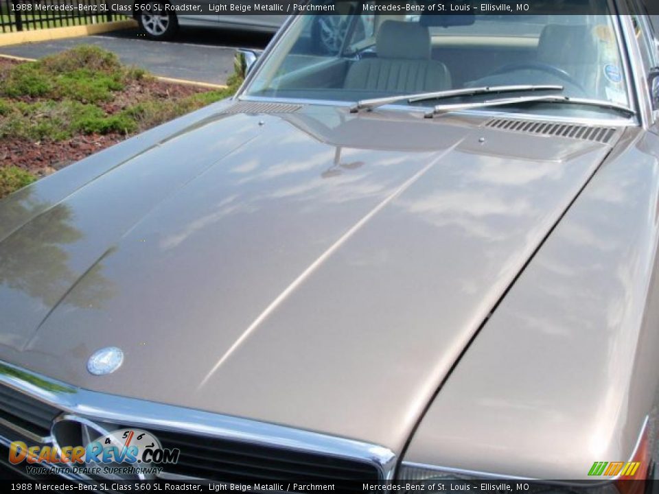 1988 Mercedes-Benz SL Class 560 SL Roadster Light Beige Metallic / Parchment Photo #7