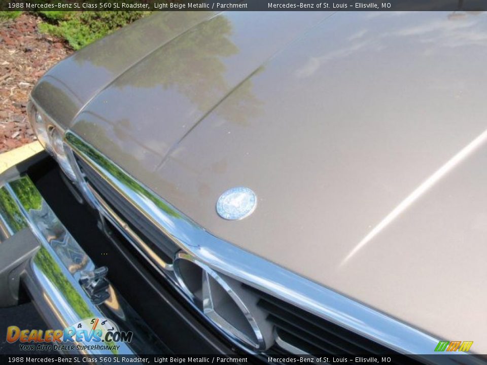 1988 Mercedes-Benz SL Class 560 SL Roadster Light Beige Metallic / Parchment Photo #8