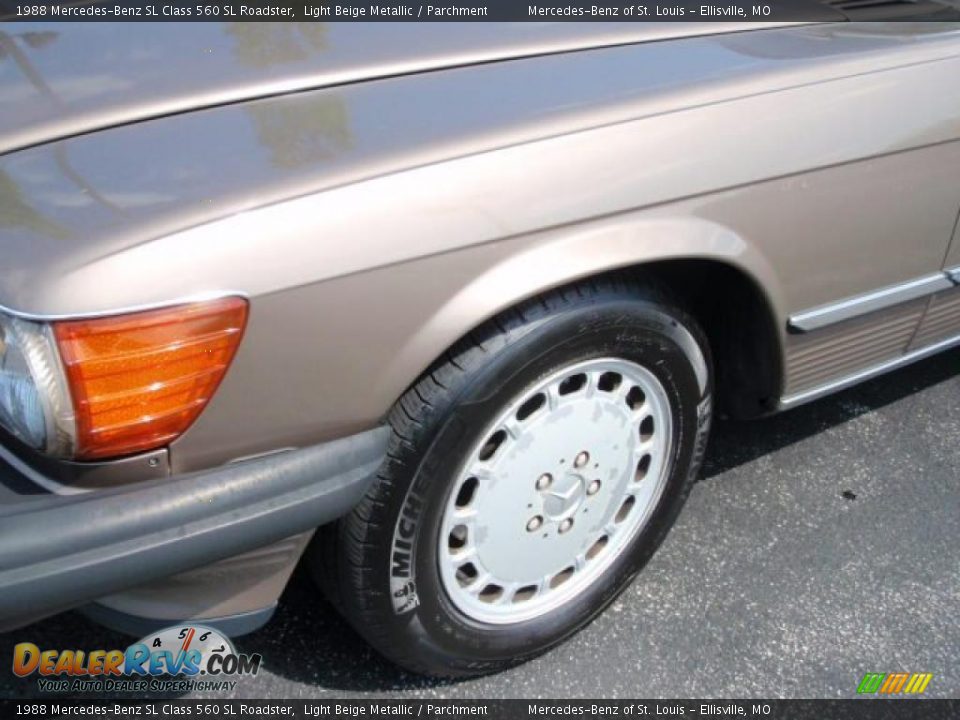 1988 Mercedes-Benz SL Class 560 SL Roadster Light Beige Metallic / Parchment Photo #9