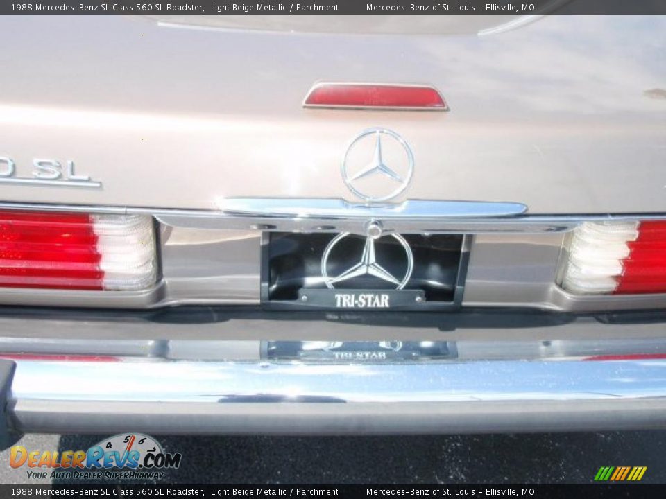 1988 Mercedes-Benz SL Class 560 SL Roadster Light Beige Metallic / Parchment Photo #20