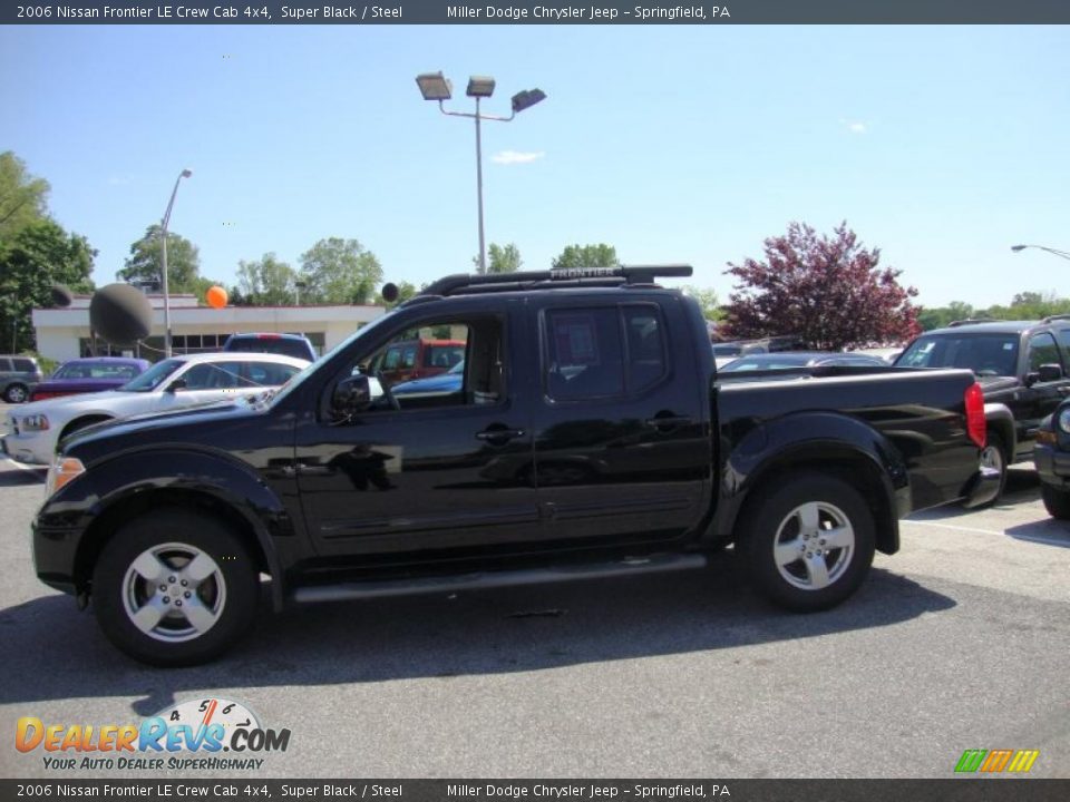 2006 Nissan Frontier LE Crew Cab 4x4 Super Black / Steel Photo #11