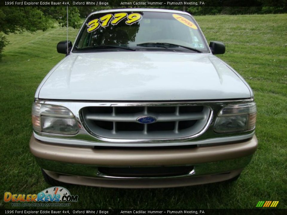 1996 Ford Explorer Eddie Bauer 4x4 Oxford White / Beige Photo #3