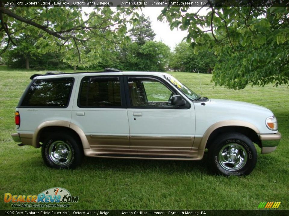 1996 Ford Explorer Eddie Bauer 4x4 Oxford White / Beige Photo #6