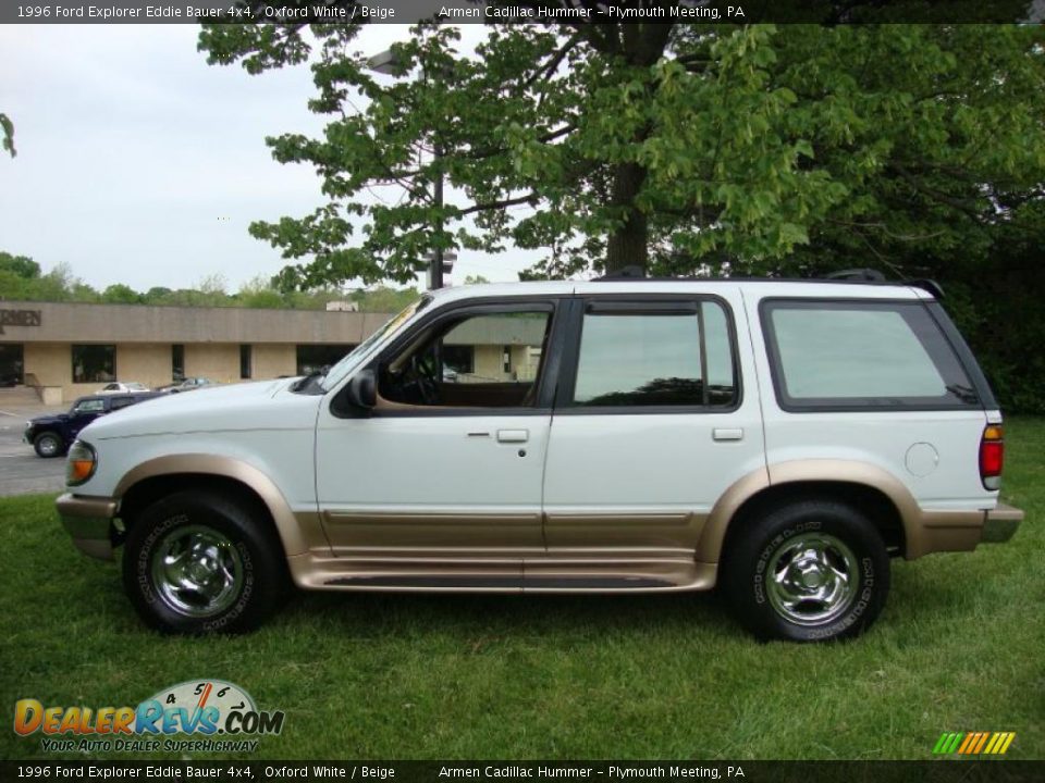 1996 Ford Explorer Eddie Bauer 4x4 Oxford White / Beige Photo #10