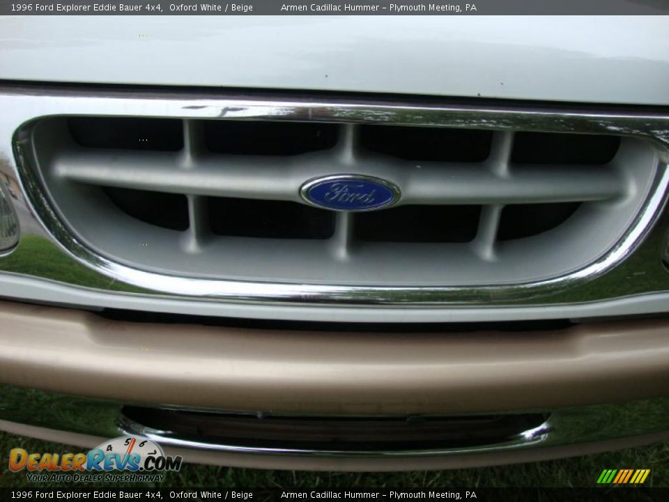 1996 Ford Explorer Eddie Bauer 4x4 Oxford White / Beige Photo #31