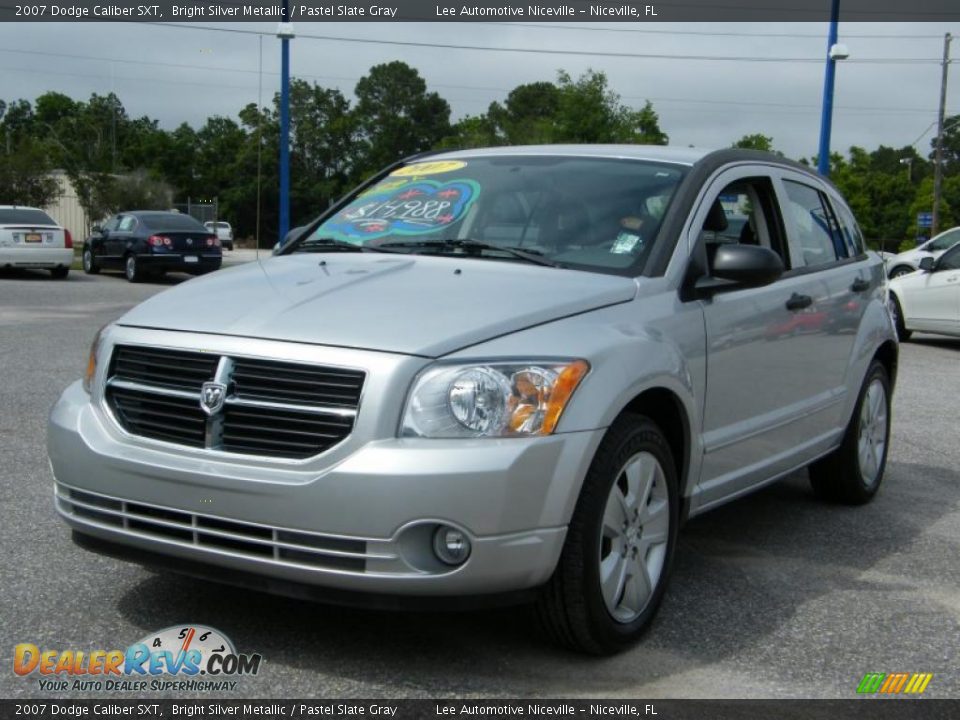 2007 Dodge Caliber SXT Bright Silver Metallic / Pastel Slate Gray Photo #1