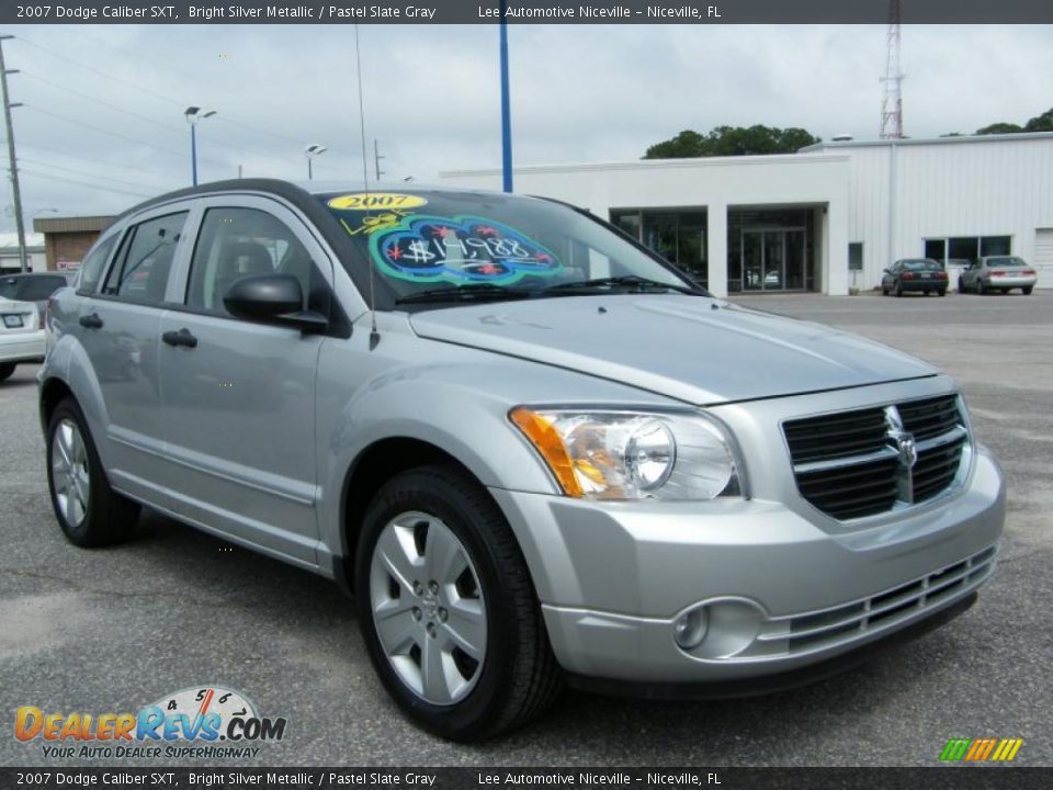 2007 Dodge Caliber SXT Bright Silver Metallic / Pastel Slate Gray Photo #7