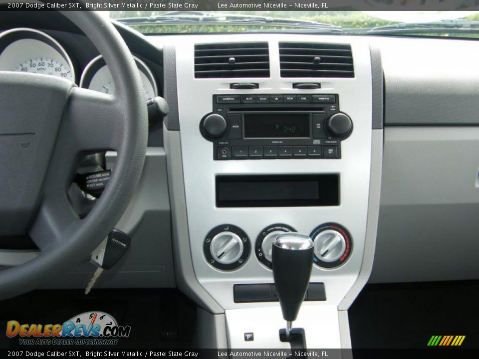 2007 Dodge Caliber SXT Bright Silver Metallic / Pastel Slate Gray Photo #20