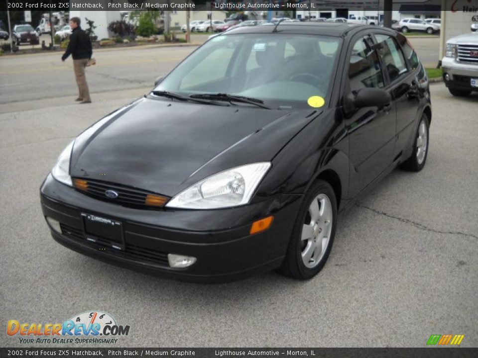2002 Ford Focus ZX5 Hatchback Pitch Black / Medium Graphite Photo #3