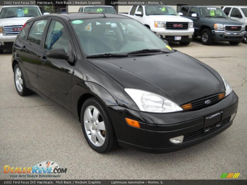 2002 Ford Focus ZX5 Hatchback Pitch Black / Medium Graphite Photo #6