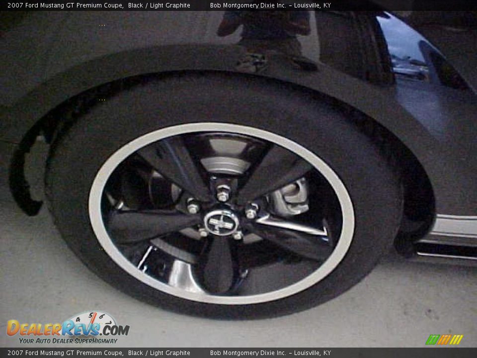 2007 Ford Mustang GT Premium Coupe Black / Light Graphite Photo #10