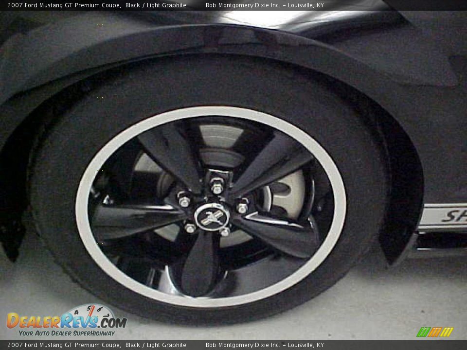 2007 Ford Mustang GT Premium Coupe Black / Light Graphite Photo #17