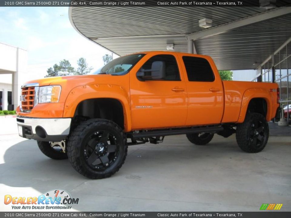 2010 GMC Sierra 2500HD Z71 Crew Cab 4x4 Custom Orange / Light Titanium Photo #7