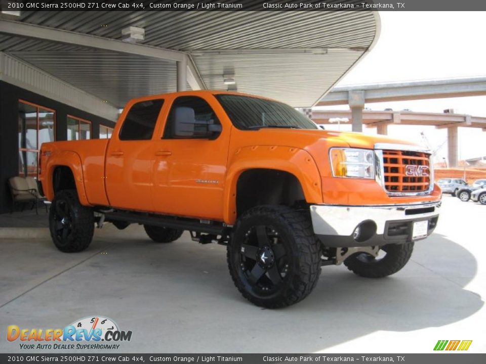 2010 GMC Sierra 2500HD Z71 Crew Cab 4x4 Custom Orange / Light Titanium Photo #8