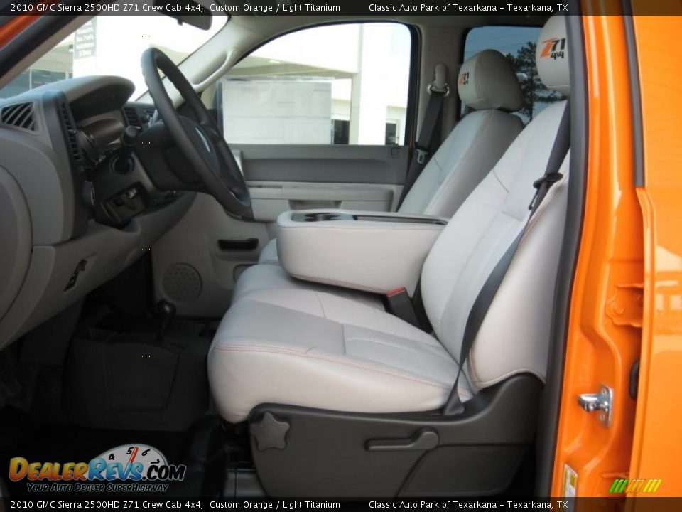 2010 GMC Sierra 2500HD Z71 Crew Cab 4x4 Custom Orange / Light Titanium Photo #12