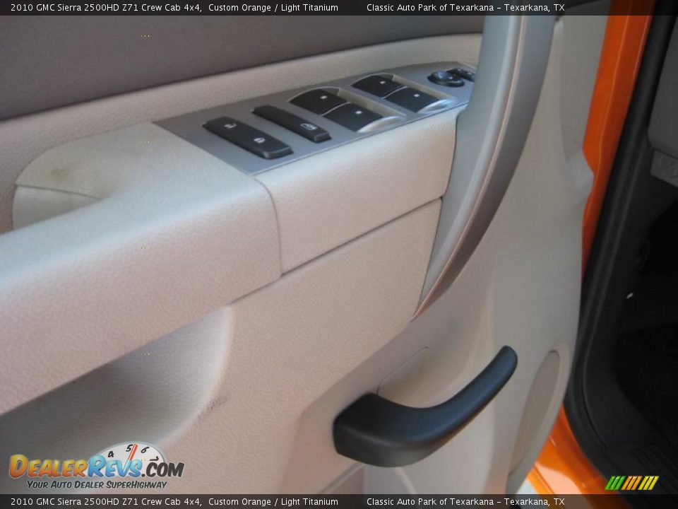2010 GMC Sierra 2500HD Z71 Crew Cab 4x4 Custom Orange / Light Titanium Photo #13