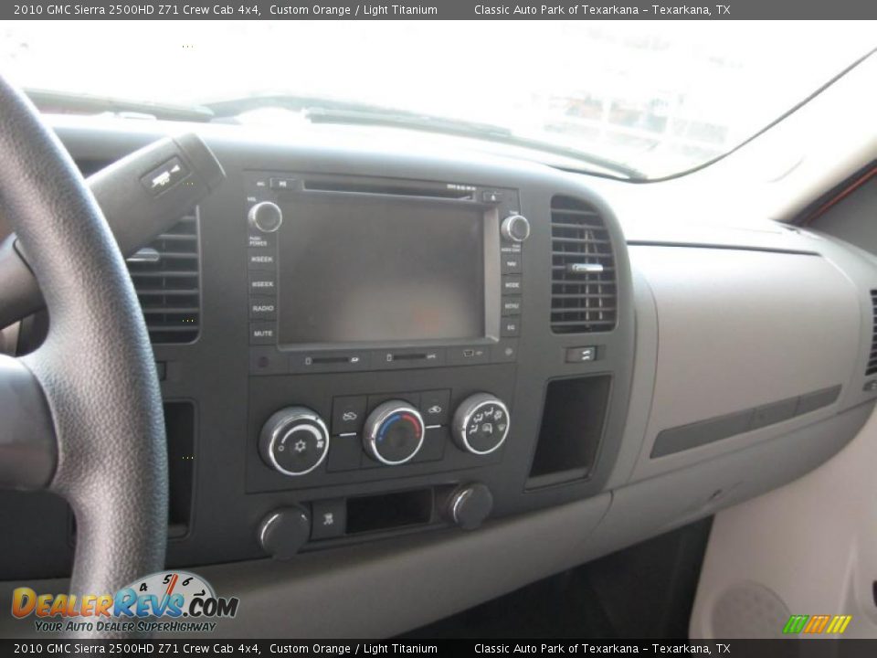2010 GMC Sierra 2500HD Z71 Crew Cab 4x4 Custom Orange / Light Titanium Photo #16